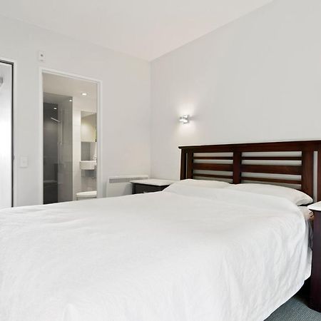 Stunning 2 Bedroom Apartment With Balcony! Queenstown Exterior foto