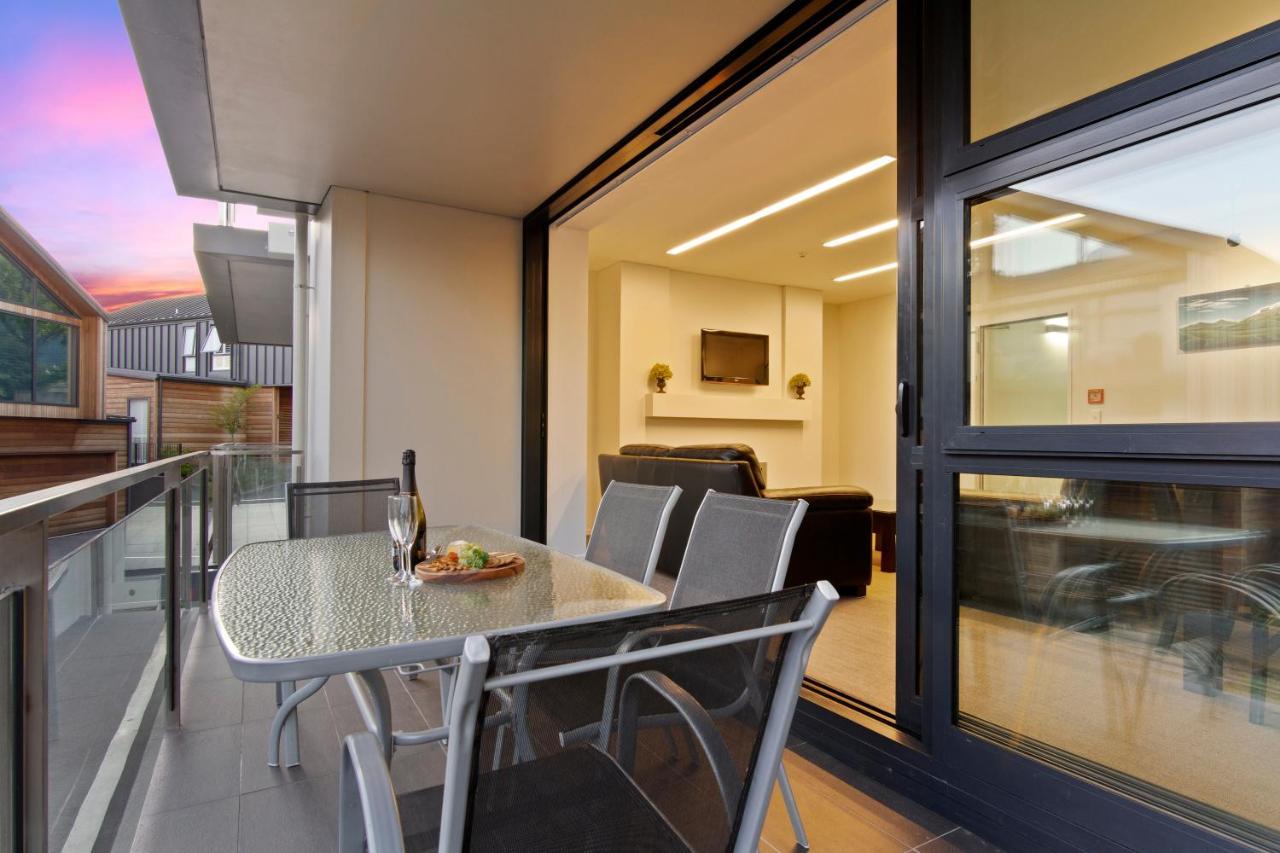 Stunning 2 Bedroom Apartment With Balcony! Queenstown Exterior foto