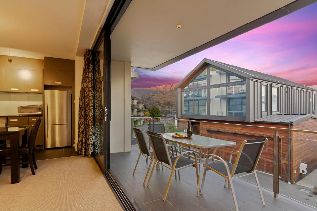 Stunning 2 Bedroom Apartment With Balcony! Queenstown Exterior foto